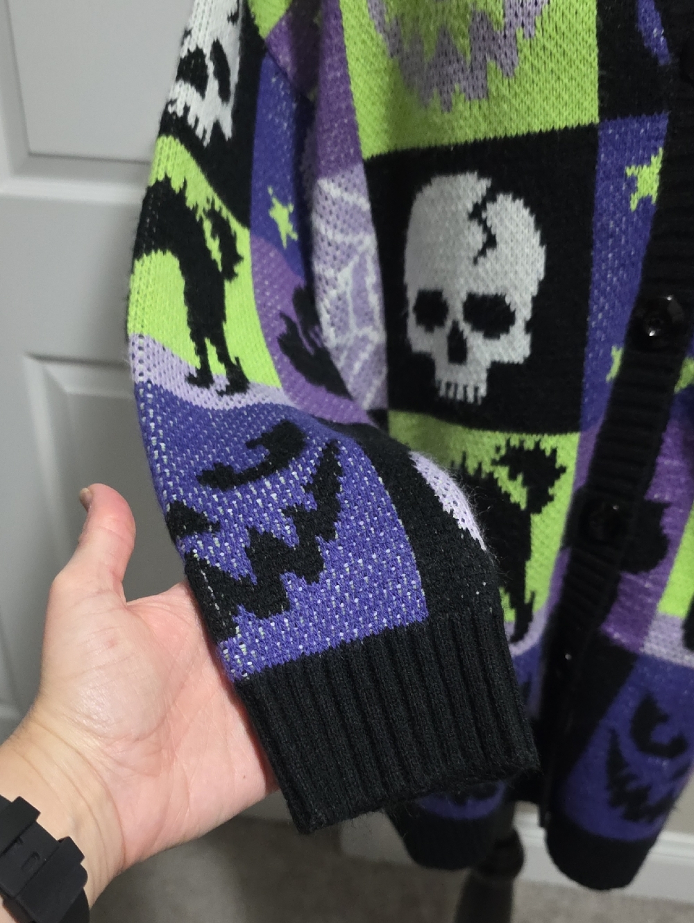 Dolls Kill Trickz N' Treatz Spooked Straight Oversized Knit Halloween Cardi XXS - Picture 4 of 12